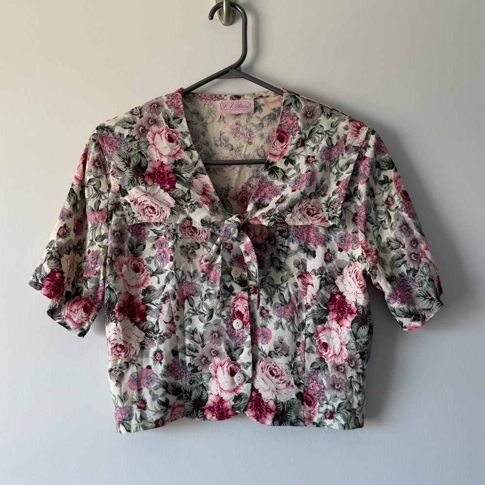Vintage Cropped Floral Top